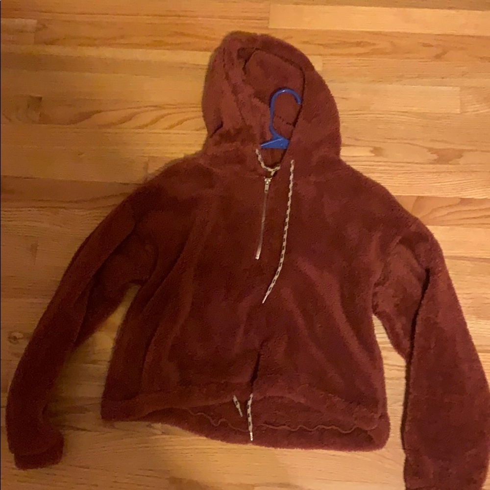 Fuzzy cropped hoodie